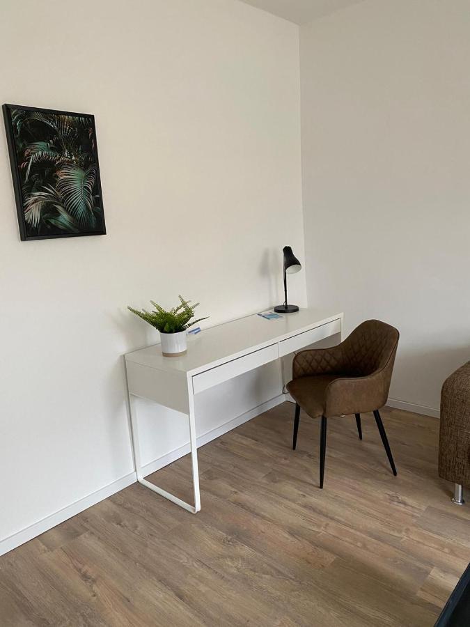 Feddersen Living Moderne Ferienwohnungen - Gemuetlich - Netflix - Voll Ausgestattet - Waschmaschine - Zentral Gelegen Брунсбюттель Экстерьер фото